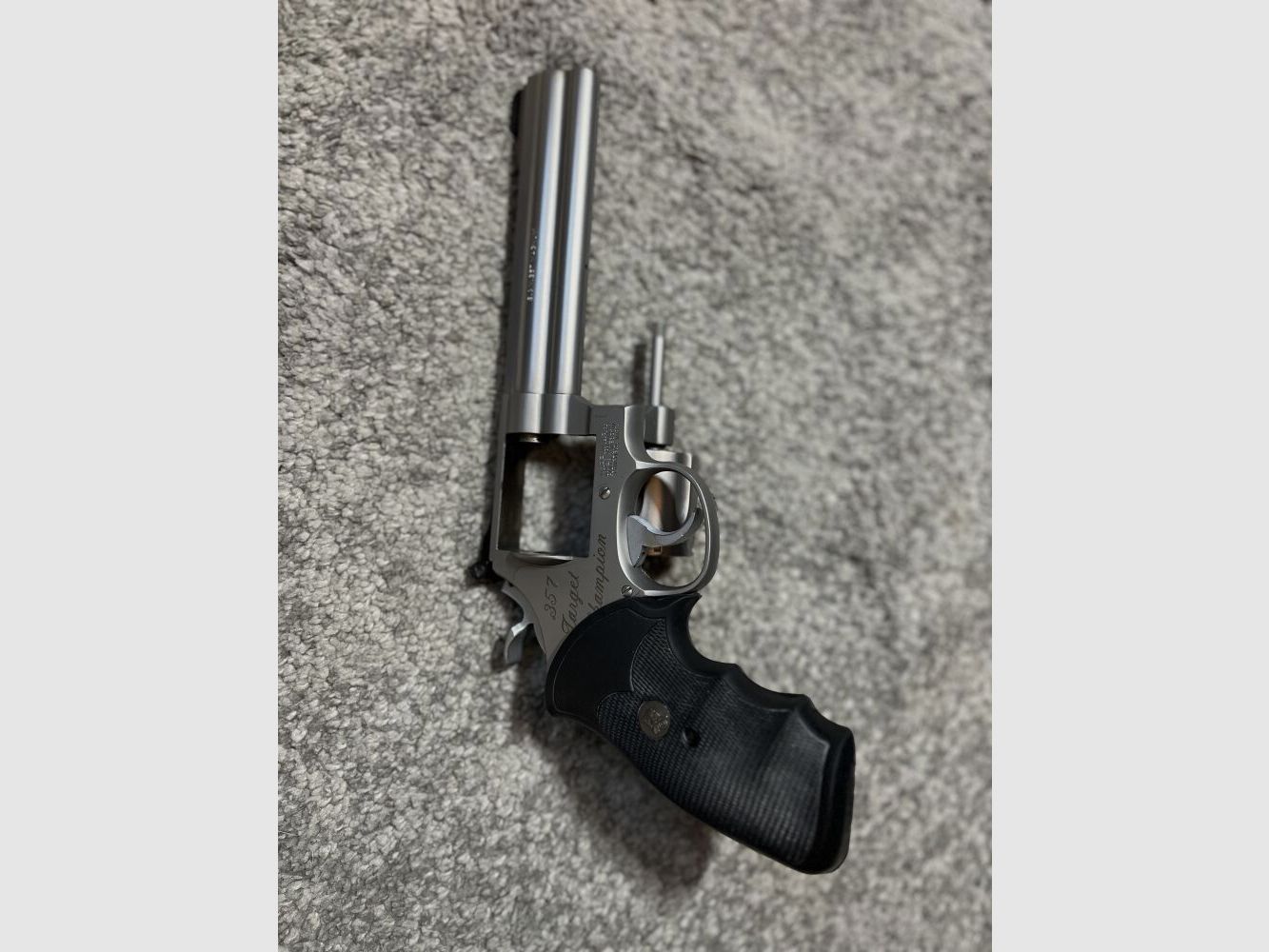 Smith&wesson 686/3 6zoll Brushed Stainless. Target Champion