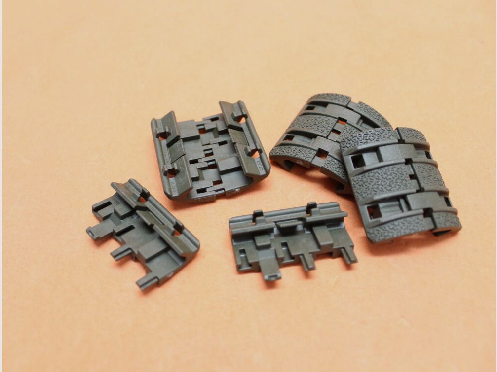 Magpul Magpul XTM Enhanced Rail Panels (MAG510-ODG) Polymer O.D.Green (VE 4 Panels)