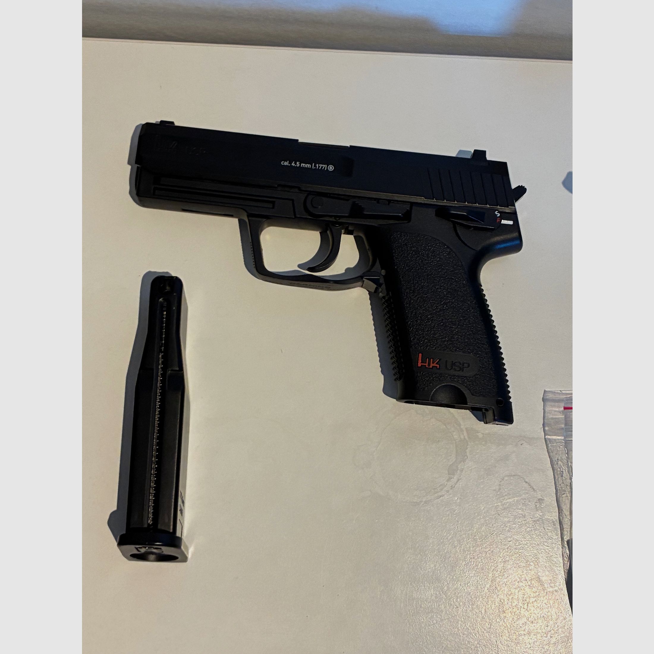 H&K USP CO2 4.5mm steel BB