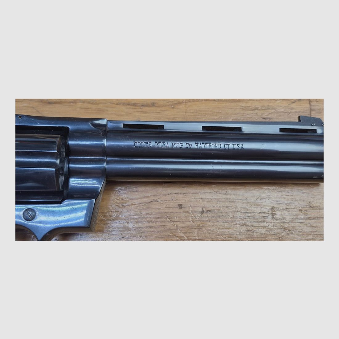 Wunderschöner Colt Python 357 Magnum – Lauf 6 Zoll – Waffe für Anfänger 1968 (!) in Spitzenfinish – Gebrauchte Waffe in hervorragendem Zustand für ihr Alter – Premium-Stück in jeder Hinsicht – TBE++, Bild 27 von 28