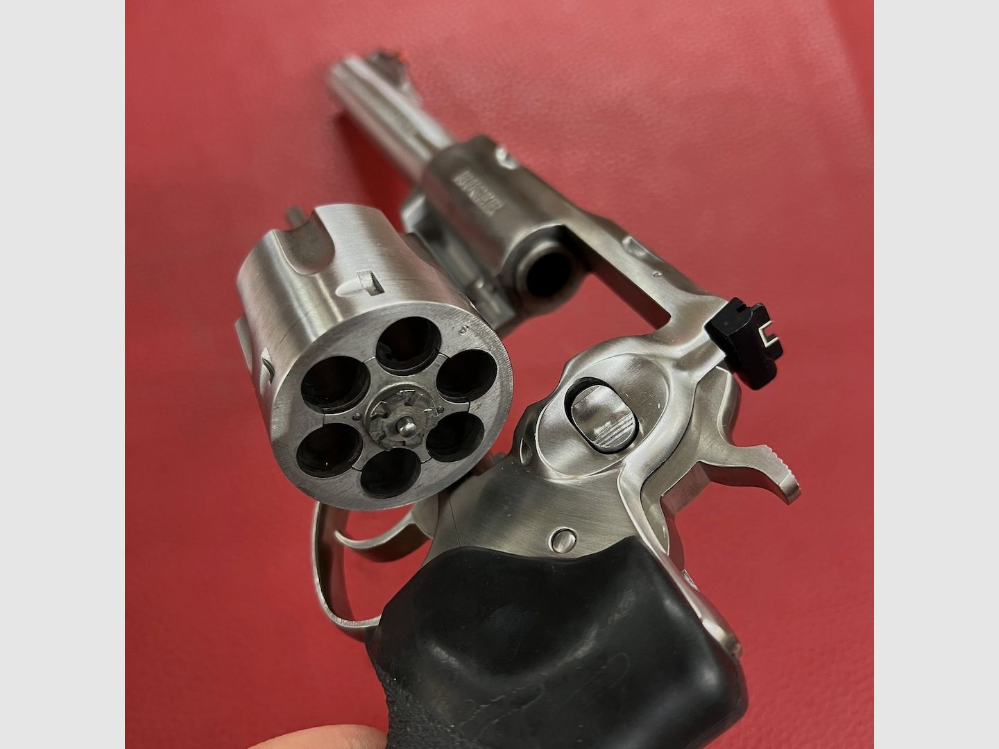 Ruger Super Redhawk, immagine 3 di 5