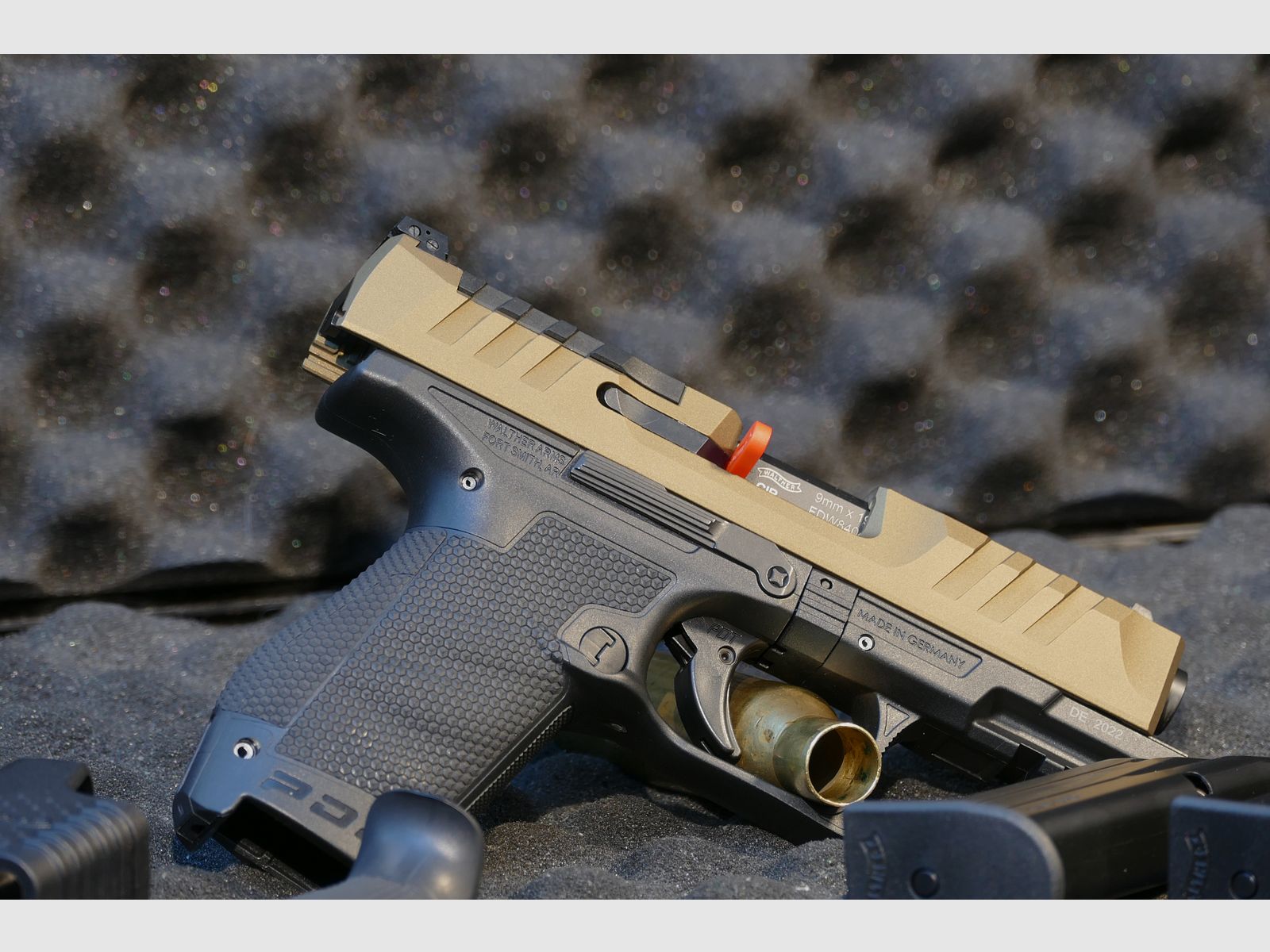 Walther PDP Compact, 4", 9x19, Ceracote personalizzato bronzo bruciato Pistola da prestazione WHB14