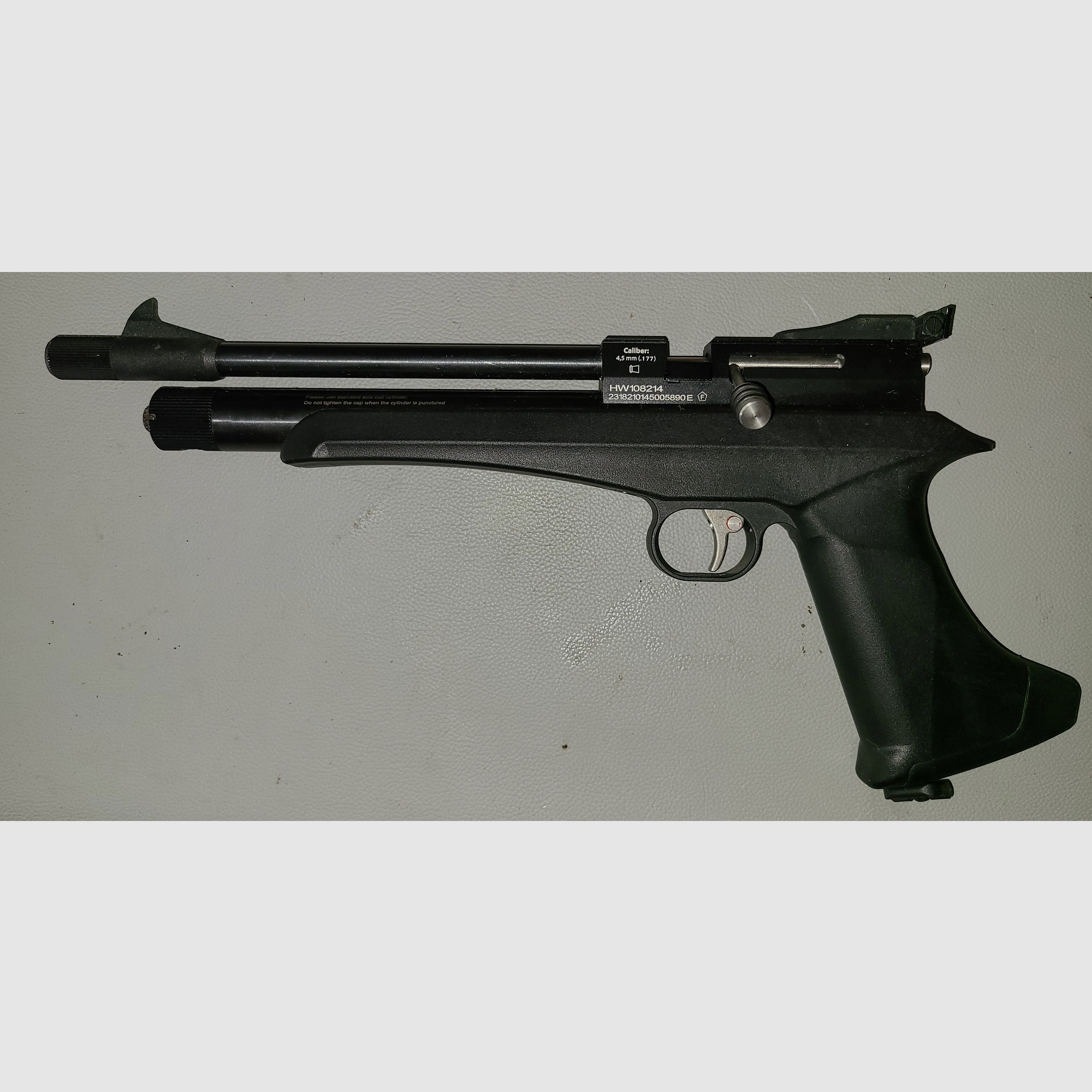 DIANA CHASER / F im 5eck / 4,5mm / LUFTPISTOLE / PISTOLE / MATCH / CO2 / SAMMLER / OHNE ZUBEHÖR / NEUWERTIG 