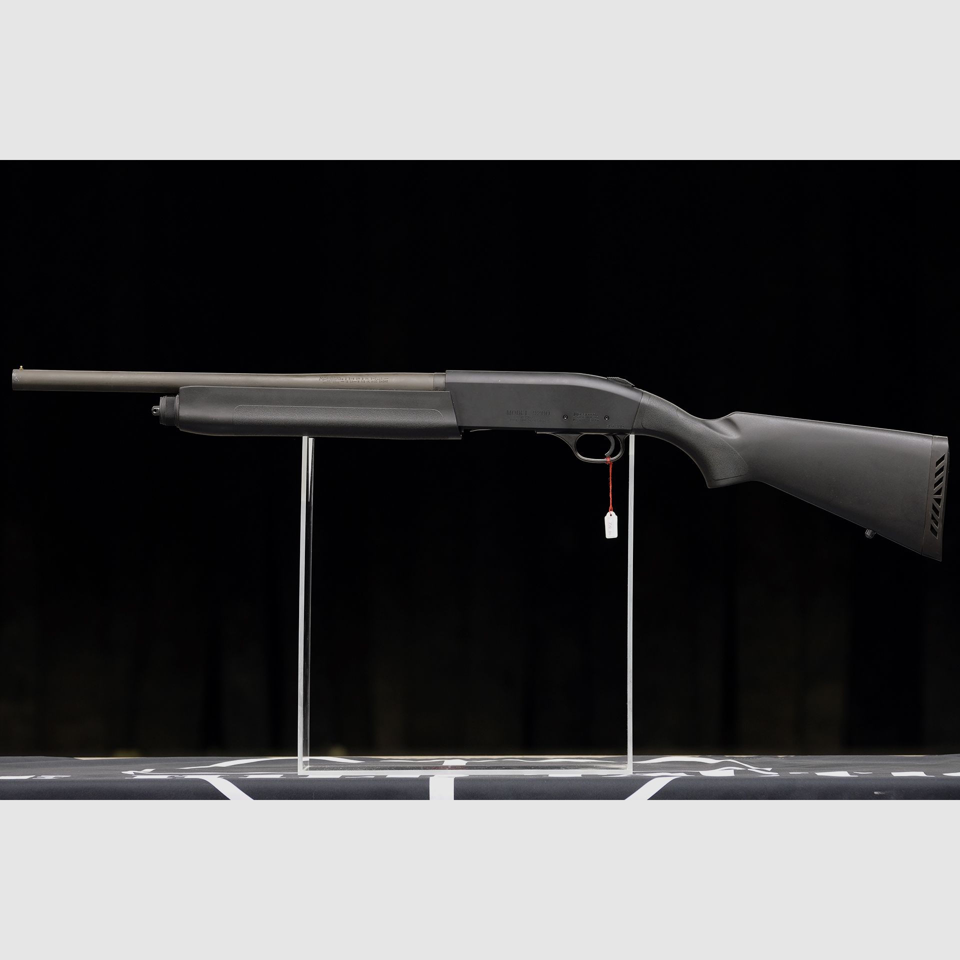 Mossberg Modell 9200, Bild 1 von 5