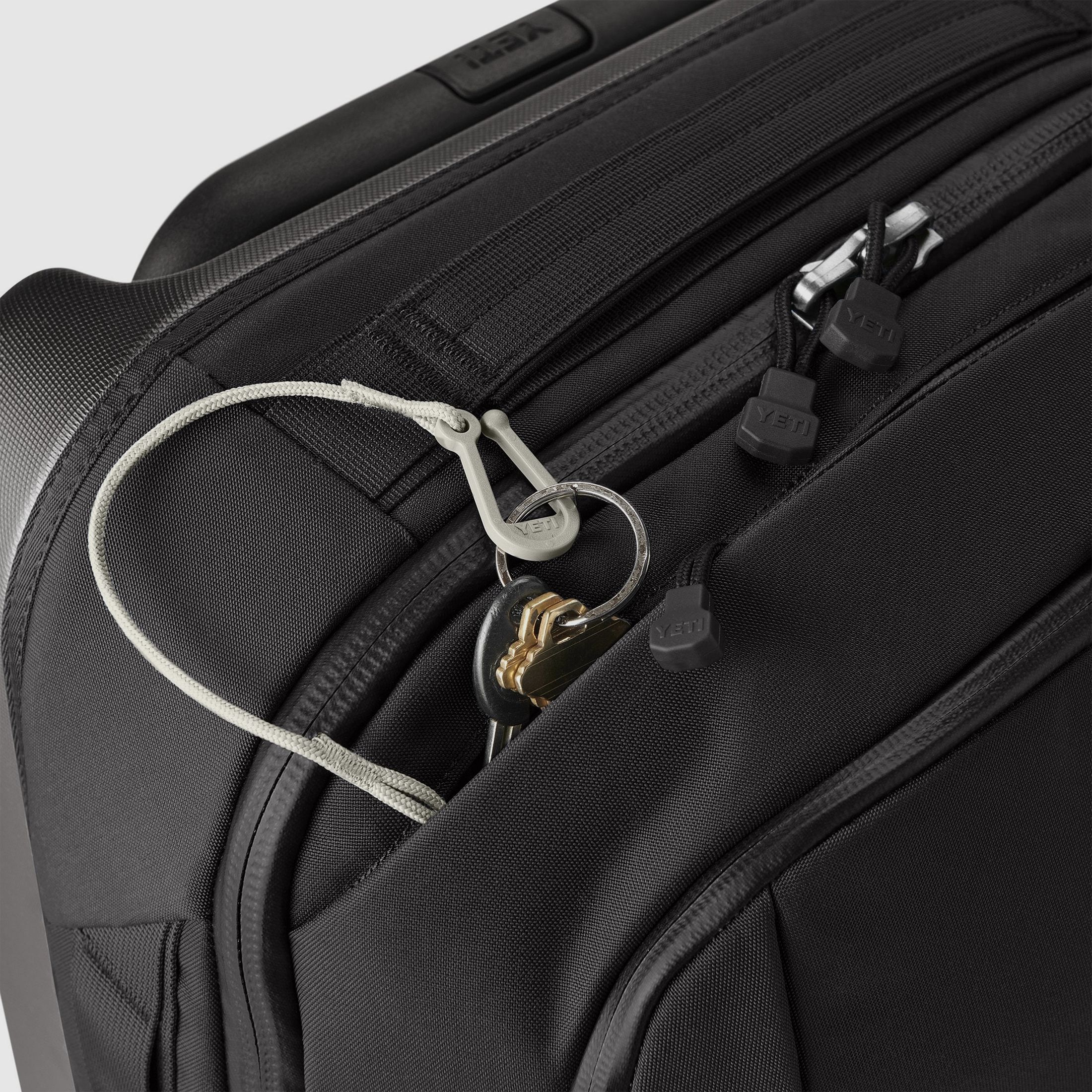 YETI® Walizka Crossroads® 22 - Czarna, zdjęcie 5 z 24