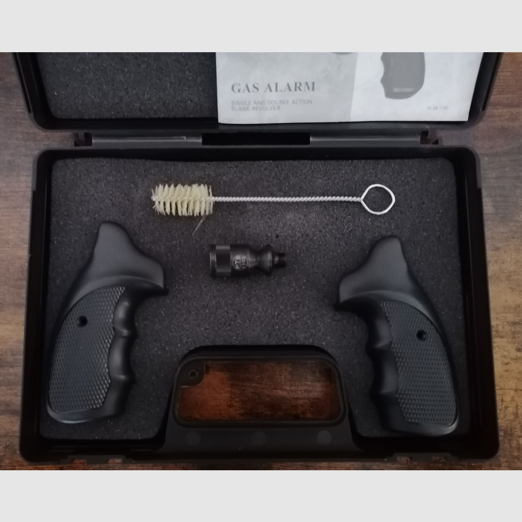 !!NEUWARE!! Zoraki R1 Gas Revolver mit Echtholzgriffschalen
