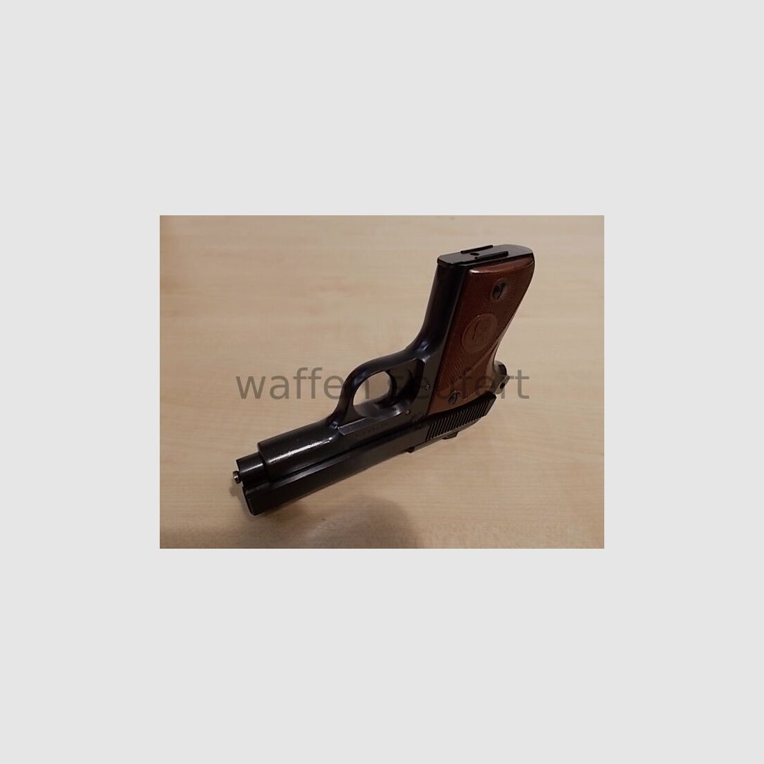 Unique Mod. L in case