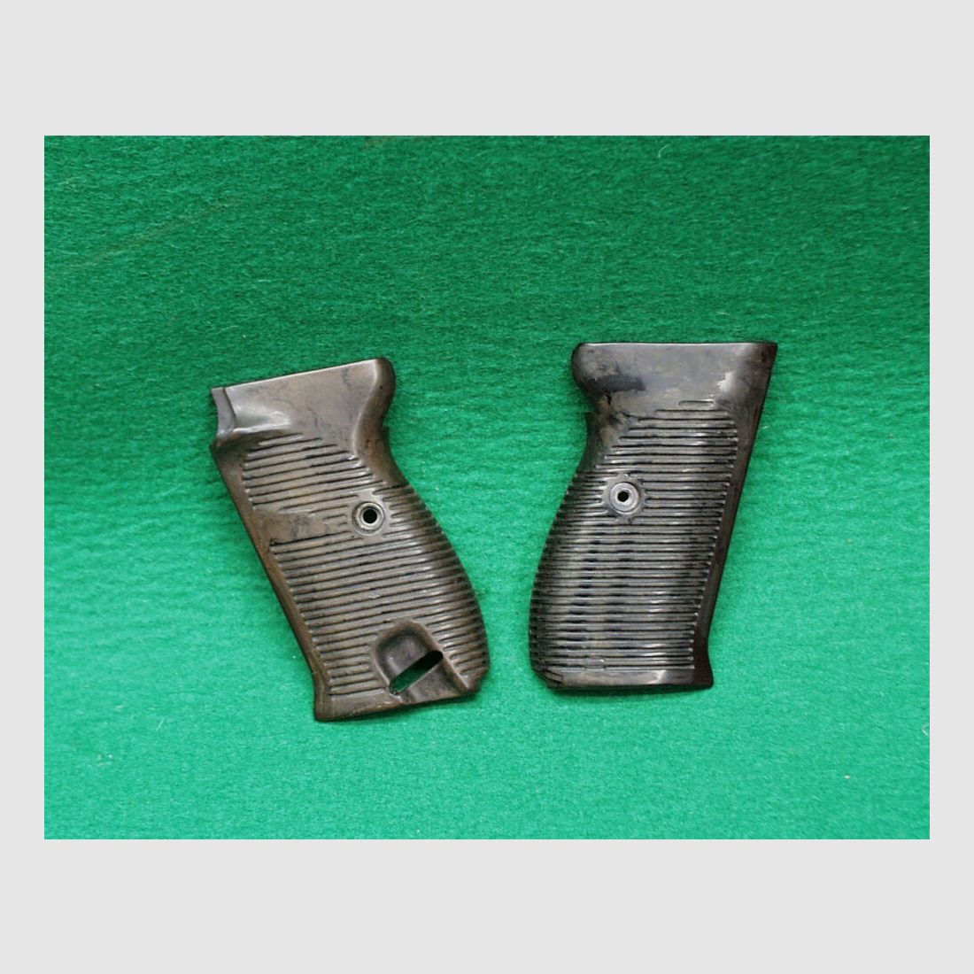 Griffschalen für Walther P38 / P1