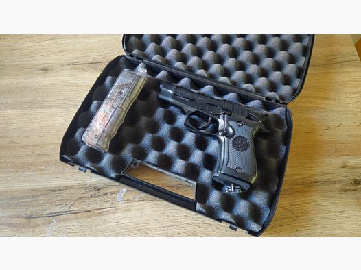 Beretta M84 FS