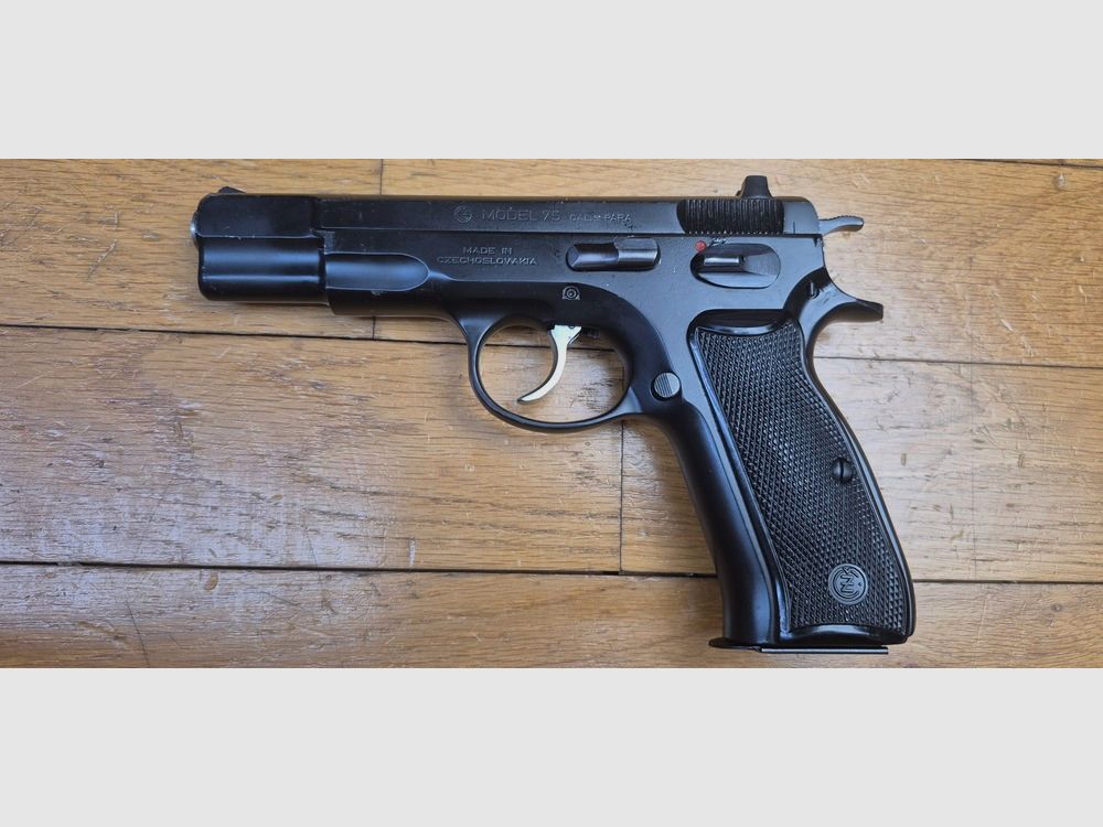 Zeer goede gebruikte CZ75-pistool – genaamd Model "Pré-B" – Kaliber 9 x 19 – Het is volledig staal en gemaakt in het Oostblok van topkwaliteit – Mechanische en uiterlijke staat onberispelijk – Prachtige loop – Uitstekende staat bijna nieuw – TBE++/TBE+++, afbeelding 16 van 21