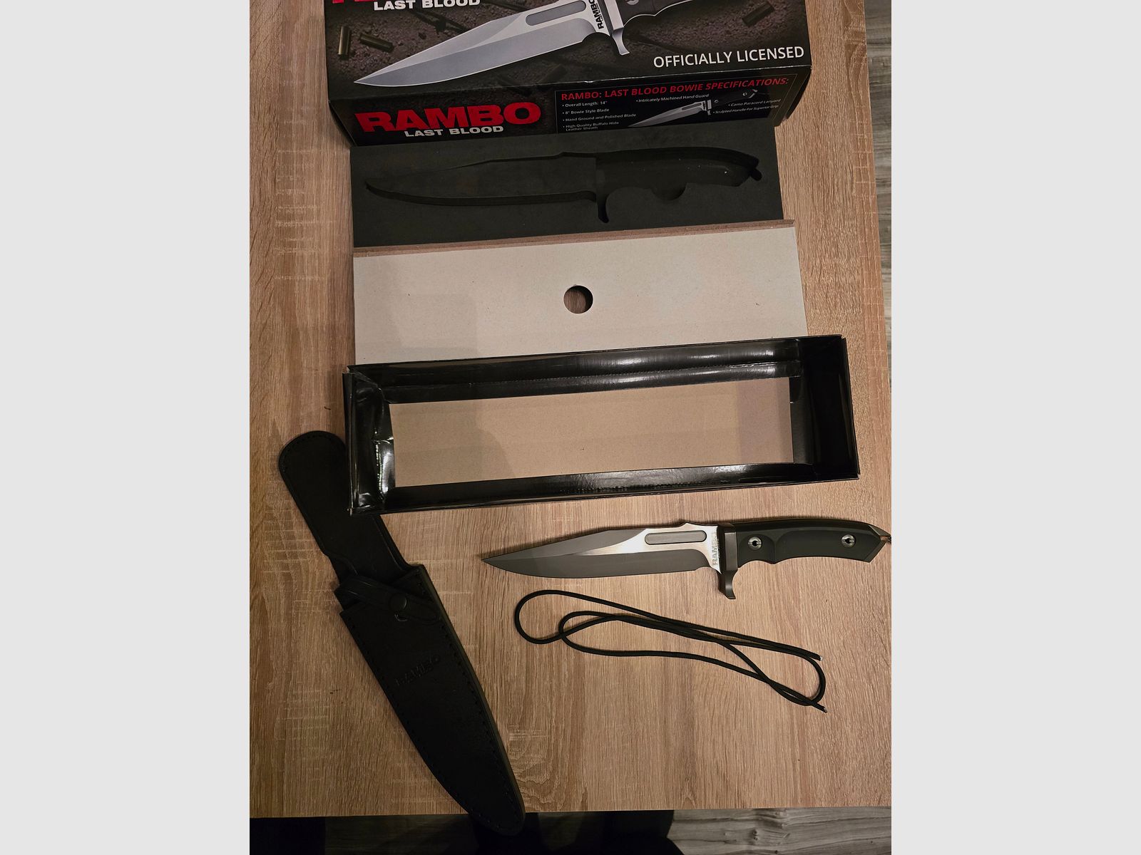 4 Rambo-messen uit deel 1 en 2 en 3 en 5