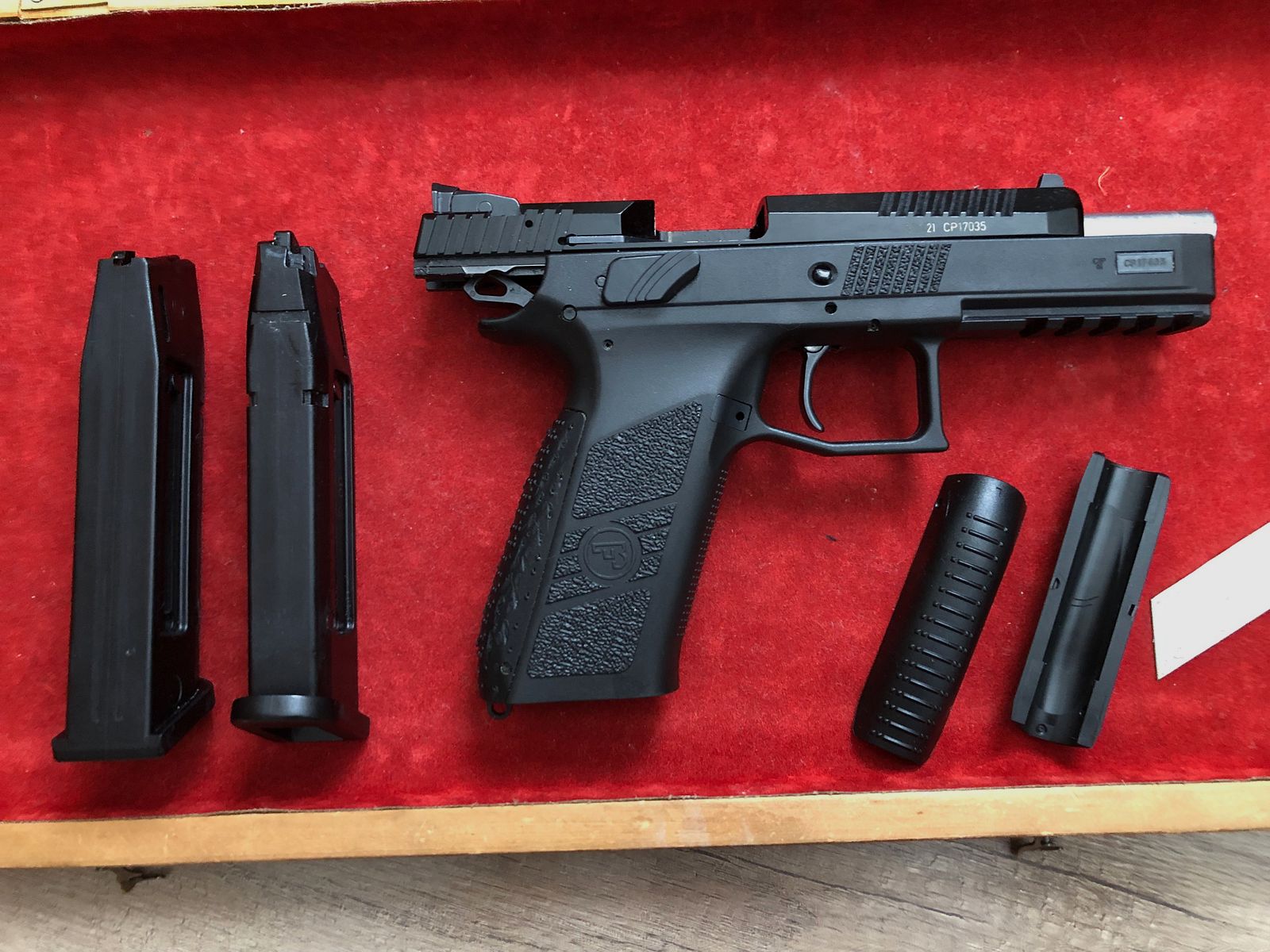 <CZ-P09 Kleinkaliber 22 lfB>