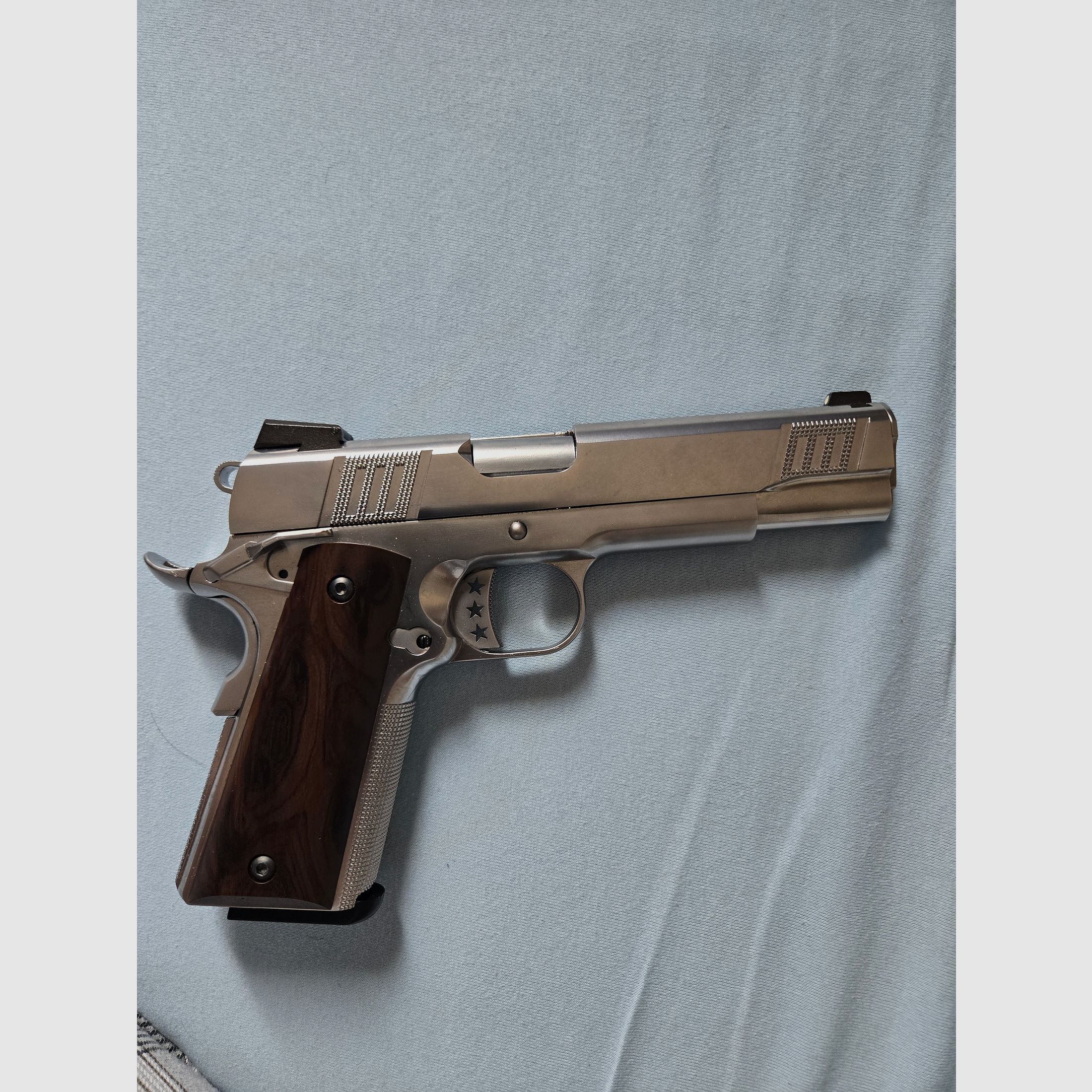 Airsoft AW Custom NE3001 M1911 GBB 6mm BBs