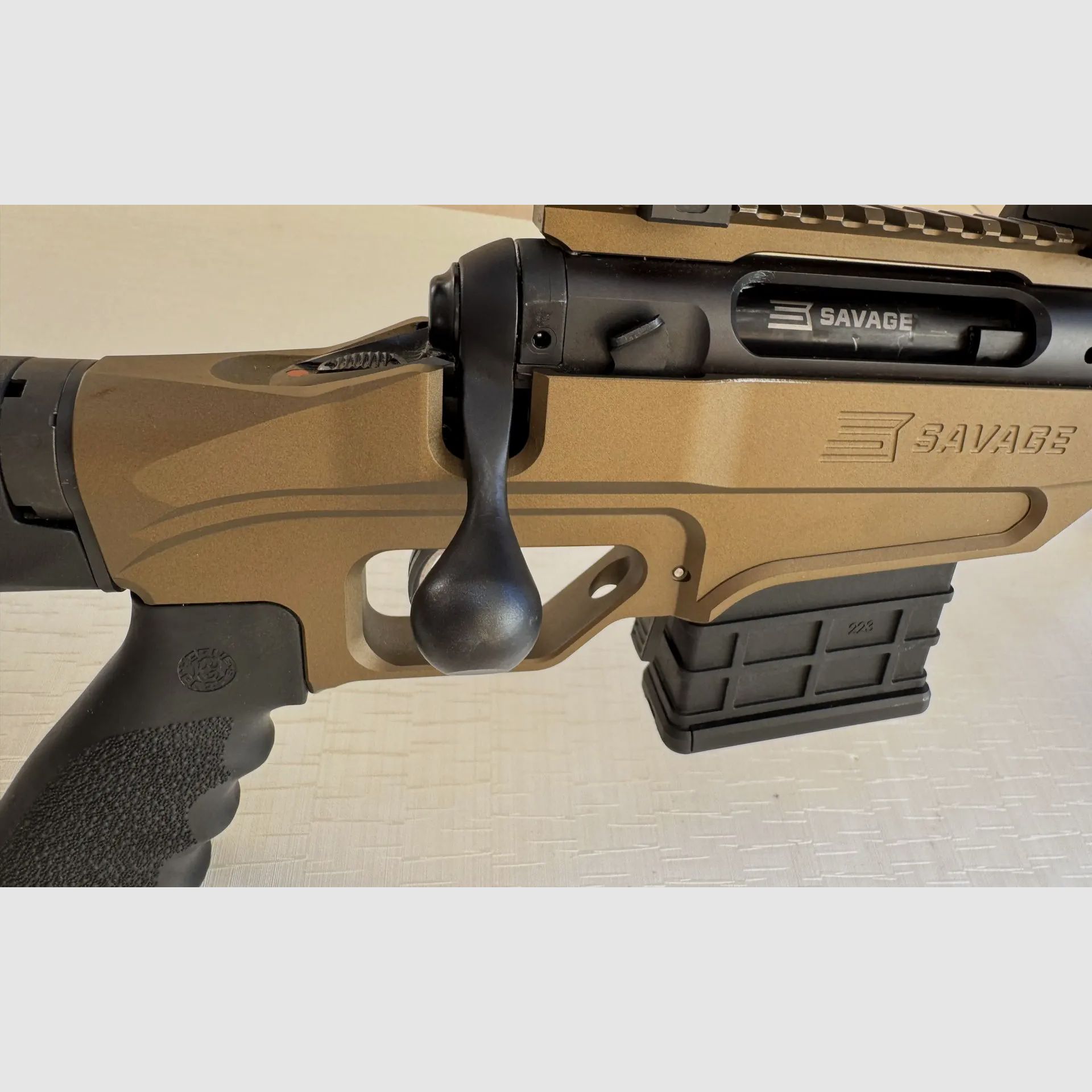 Savage 10/110 BA Stealth Evolution Calibre .223 Remington – Carabine de précision haut de gamme pour le tir à longue distance