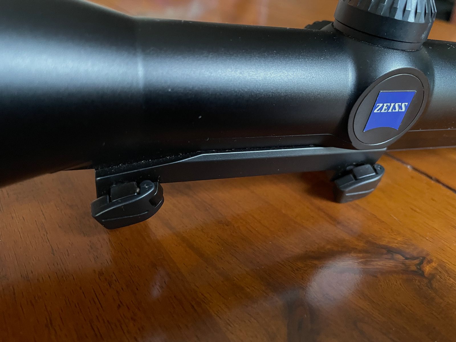 Zeiss Varipoint 1,5-6x42 mit Blaser Sattelmontage 