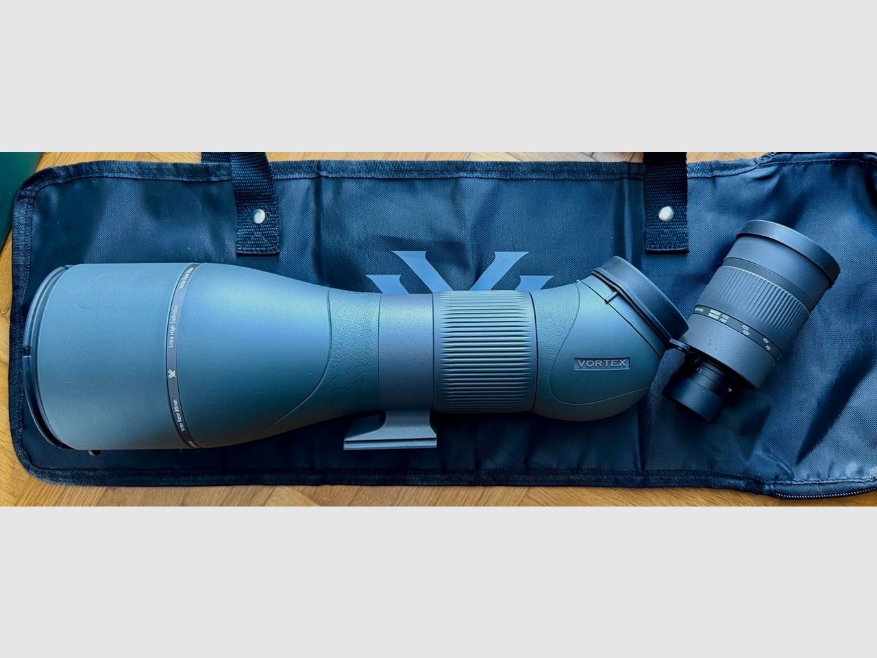 Vortex Razor HD Spotting Scope 27-60x85 (NEW - OVP) with 2 Eyepieces