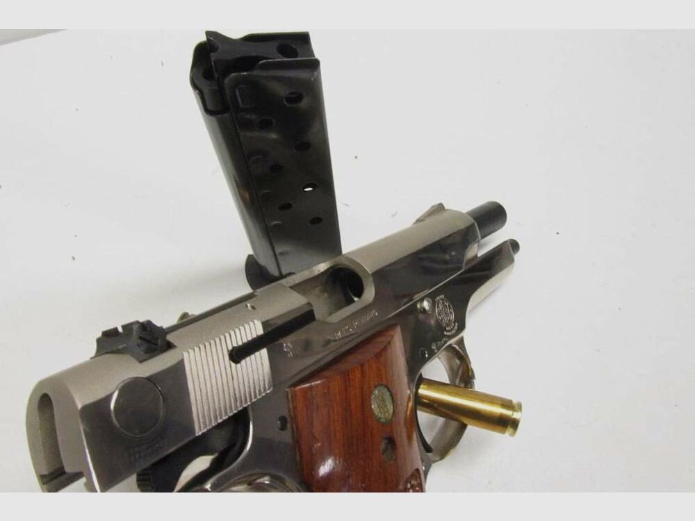 Sammlerstück vernickelt, Smith & Wesson Modell 39-2, 9mmLuger 9mmLuger