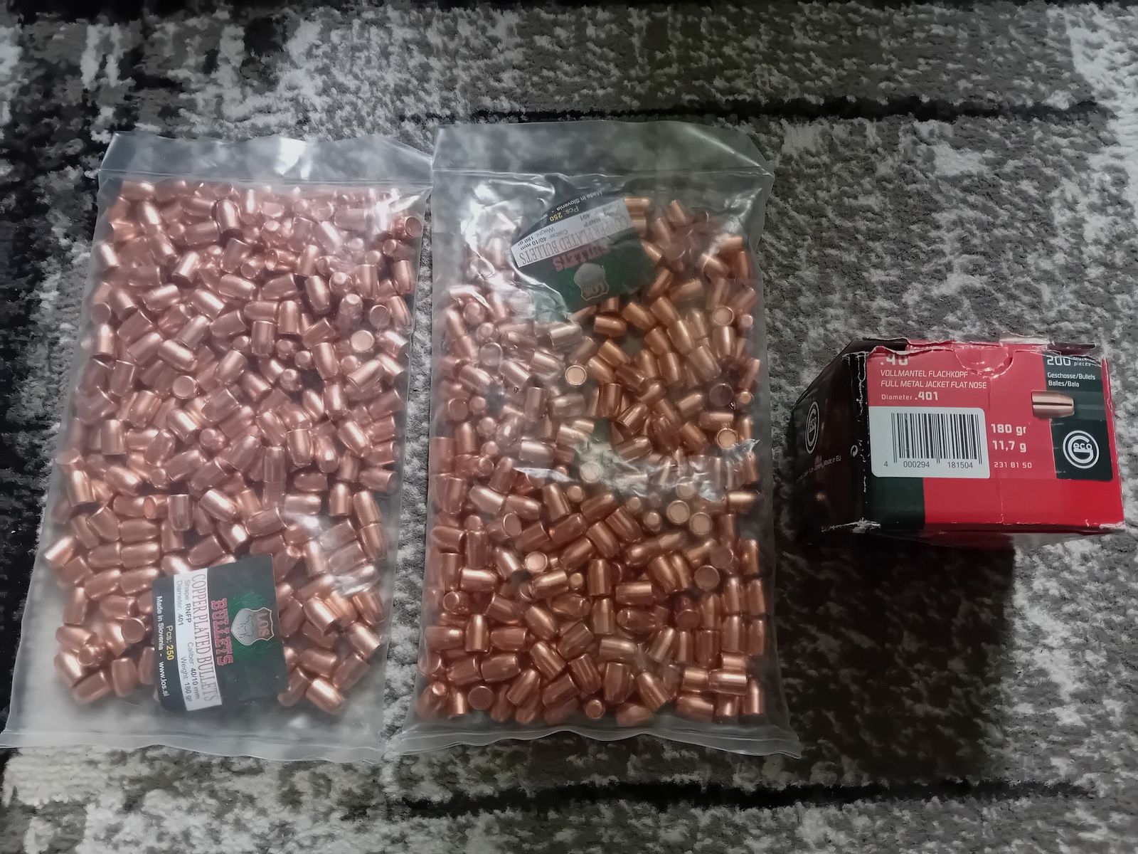 700 Vollmantelgeschosse .40/180gr.