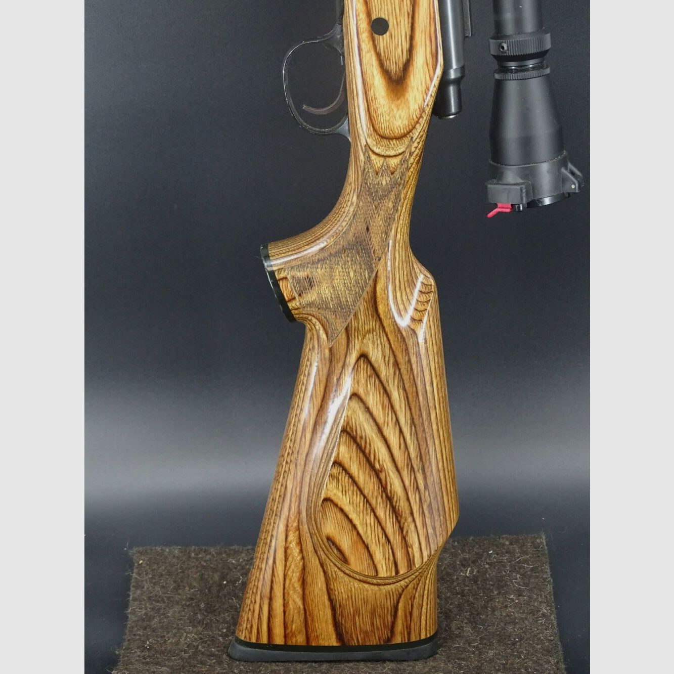 Remington 700 VLS Match kaliber .308 Win z Leupold 6-18x42 700 VLS