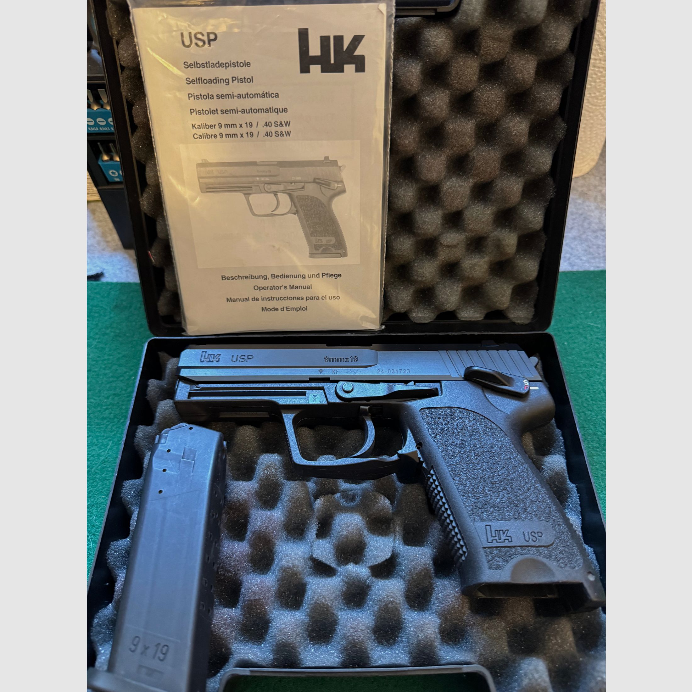 Heckler & Koch USP 9mm Luger (HK, H&K)