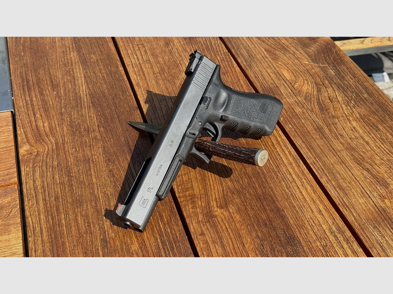 Glock 17L incl. accessories