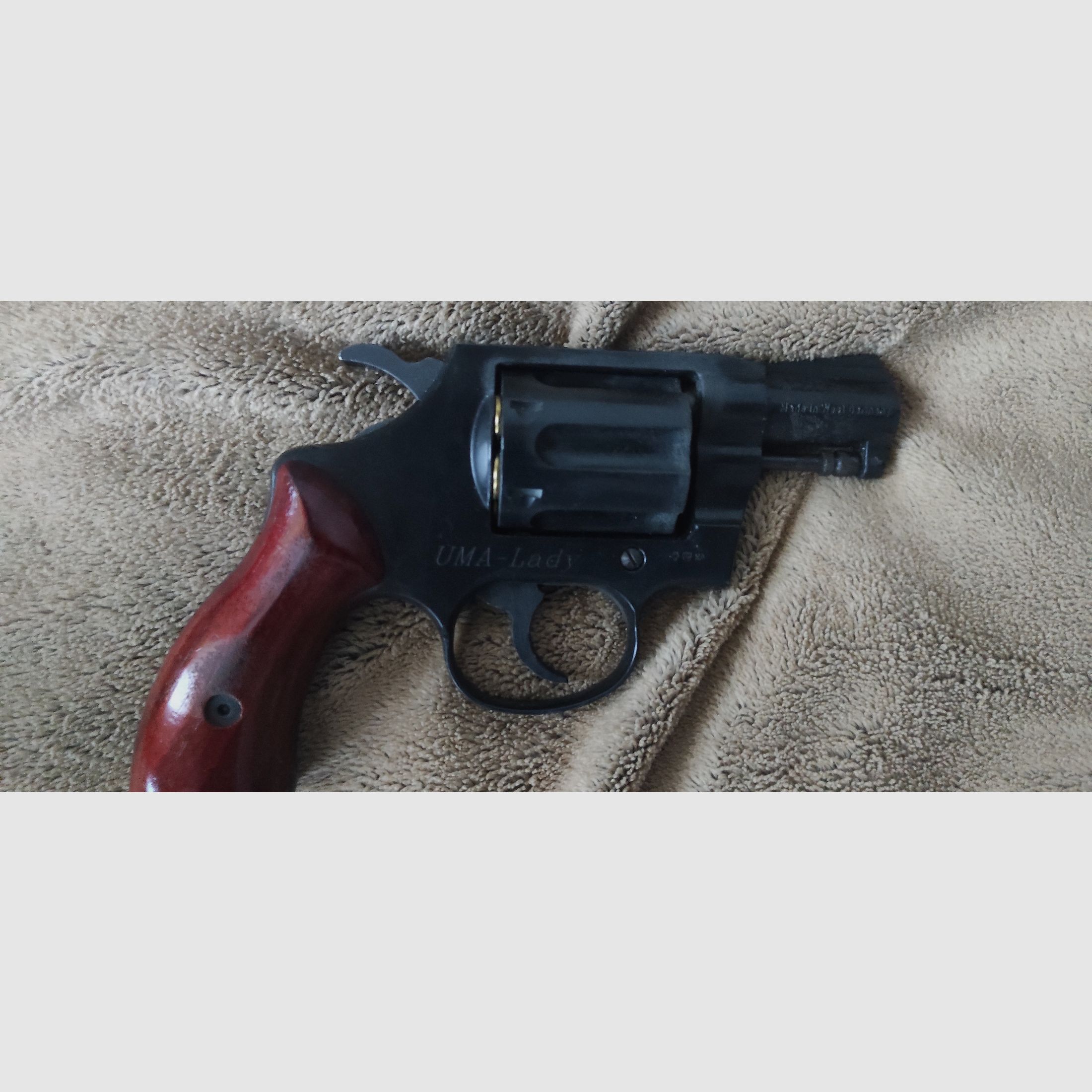 Verkaufe Sehr Seltenen UMA Lady Revolver Preis Verhandelbar 