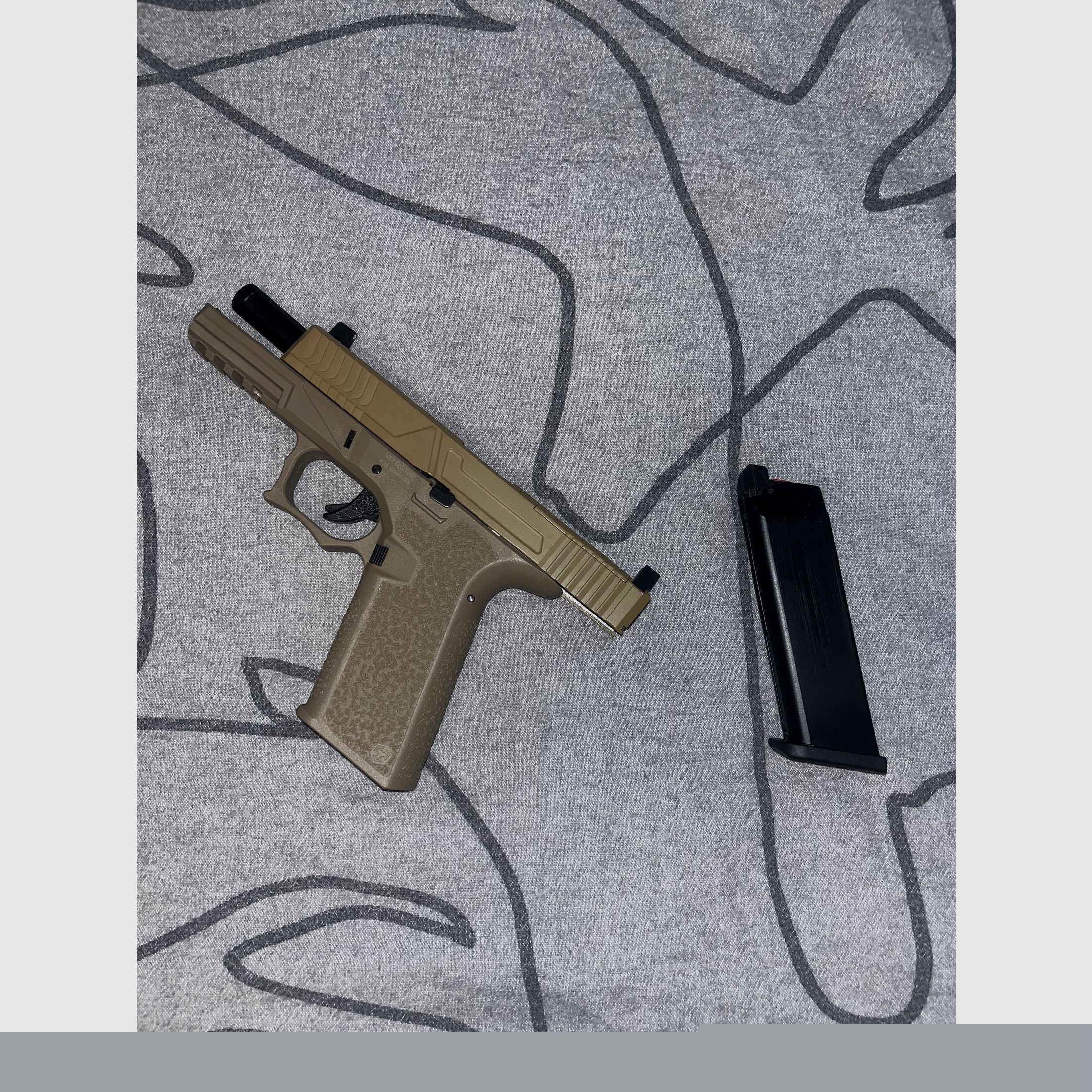 AWC VX7301 mit Metallschlitten GBB 6mm BB Flat Dark Earth