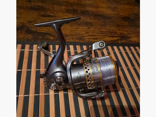 Moulinet spinning Iron Claw Vertica avec un rapport de démultiplication de 5,2:1.