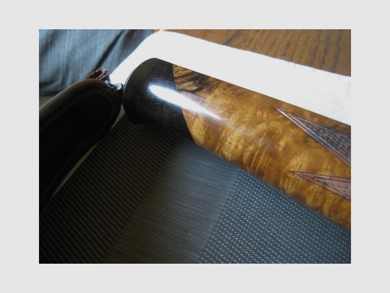 Absolutely UNIQUE COLLECTOR'S ITEM = Almost like new "Custom STEEL SYSTEM completion" with HAND-MODELED FULL ENGRAVINGS for R93, with custom-made right-handed semiweight stock and Category-11!! System is still one WITHOUT serial number!! Includes Blaser leather rifle sling!, image 5 of 17