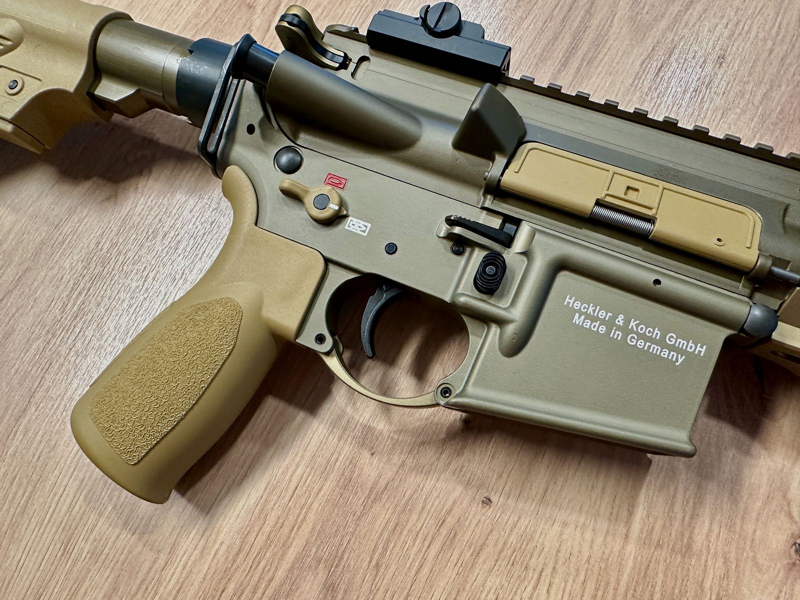 Heckler & Koch MR223 A3 16,5“ in  RAL 8000