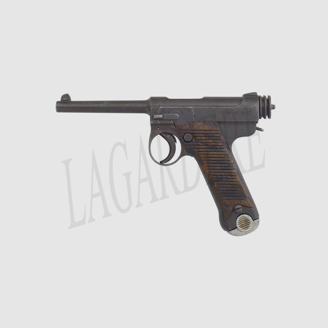 NAMBU 14 (PISTOLE)
