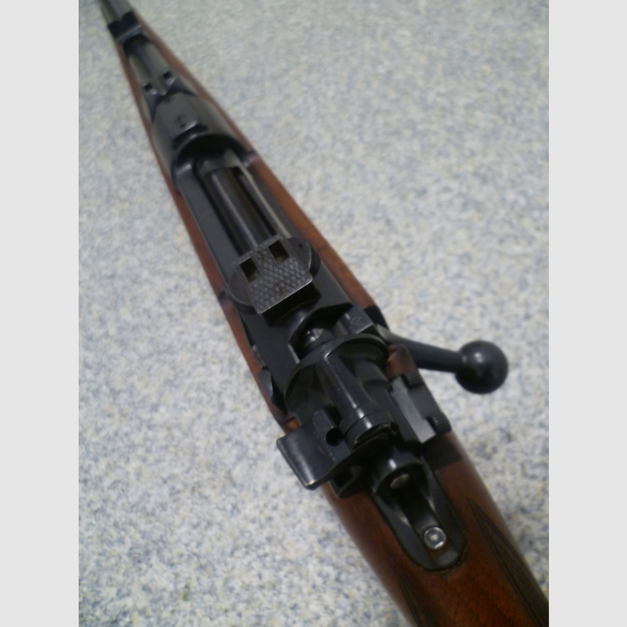 Repeater rifle Brenneke 9.3x64