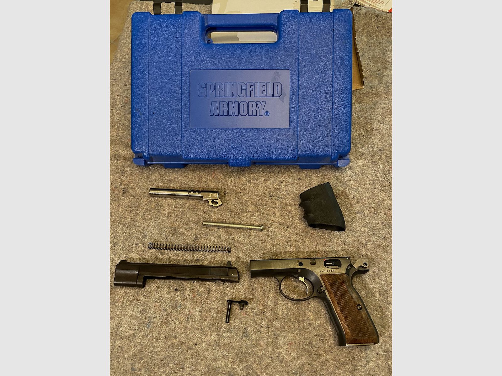 Springfield Armory P9 Pistole in 9mm