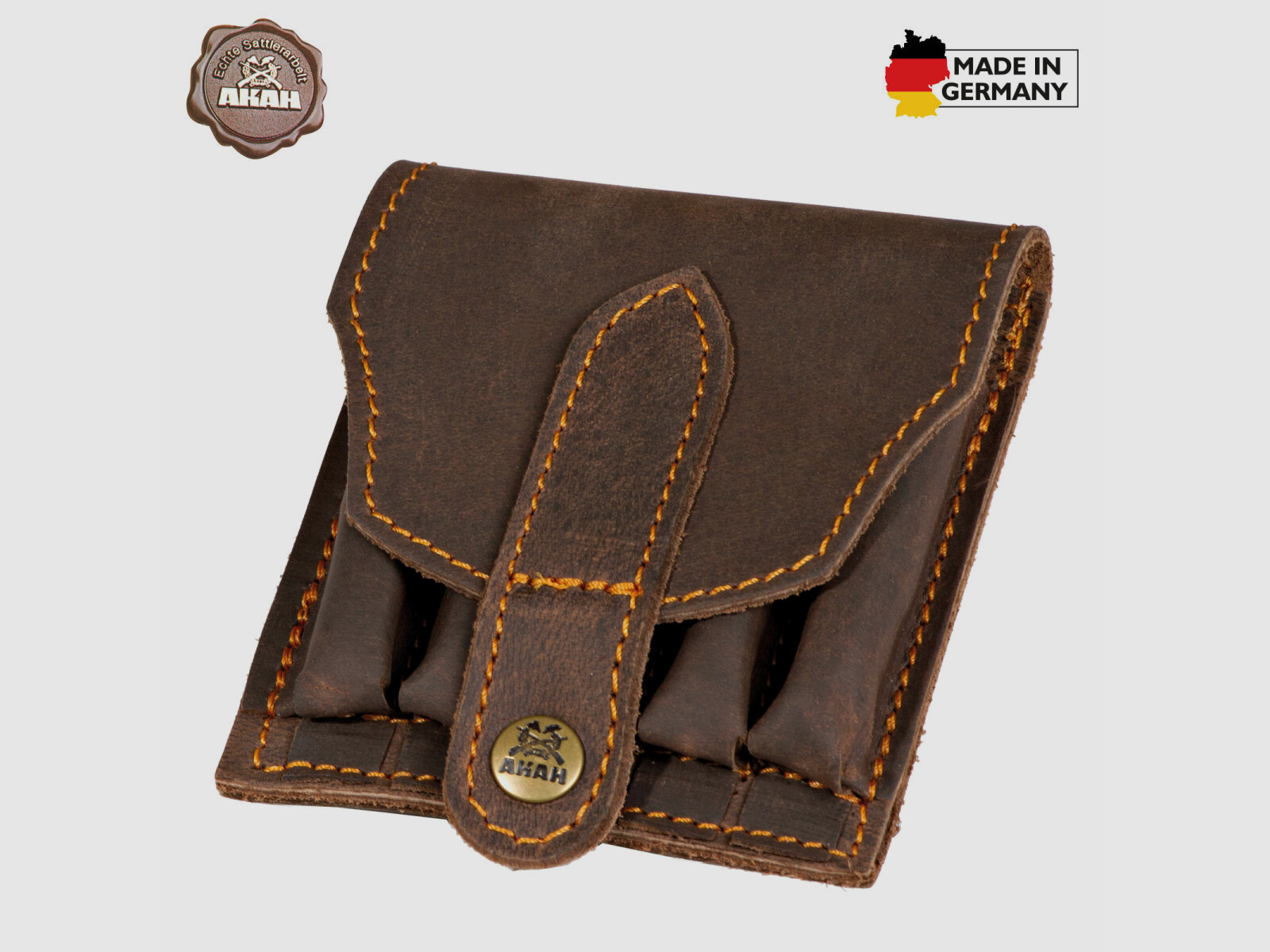 Etui na telefon AKAH z pull-up skóry