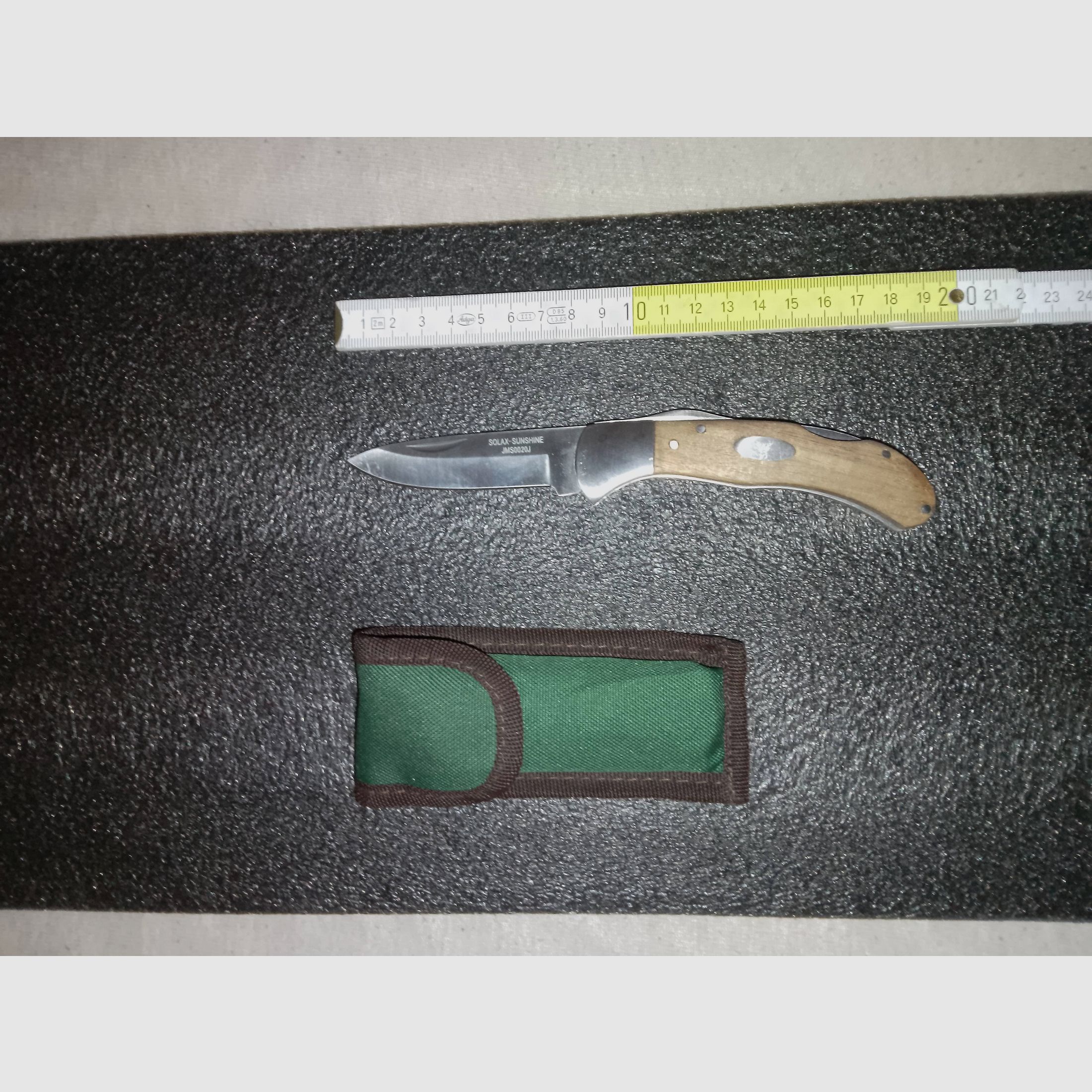 Verschiedene Taschenmesser