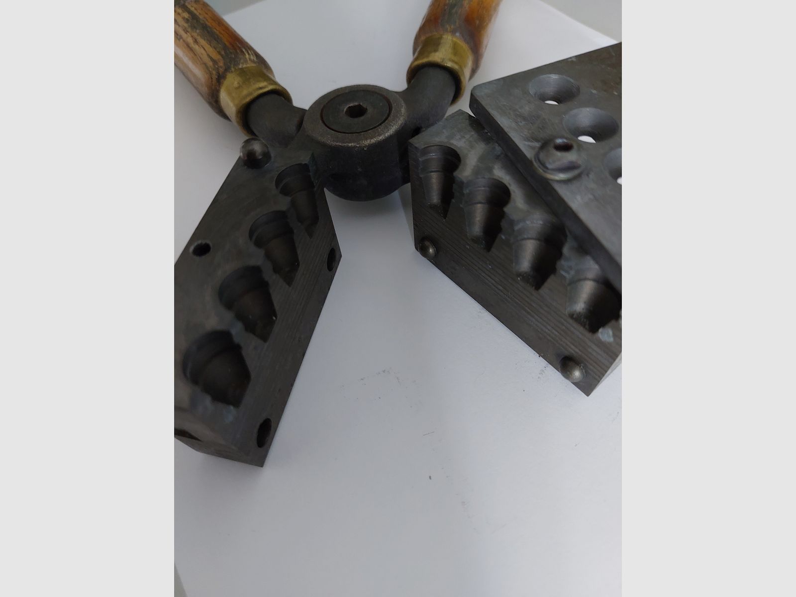 Saeco 068 G2H 4-fach Kokille Cal .45 + Zange