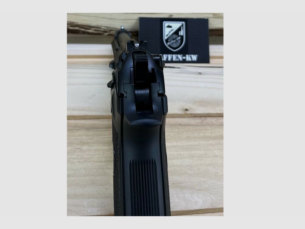 Pietro Beretta Mod. 92 FS, kal.: 9x19 met originele koffer en documenten 9mmLuger