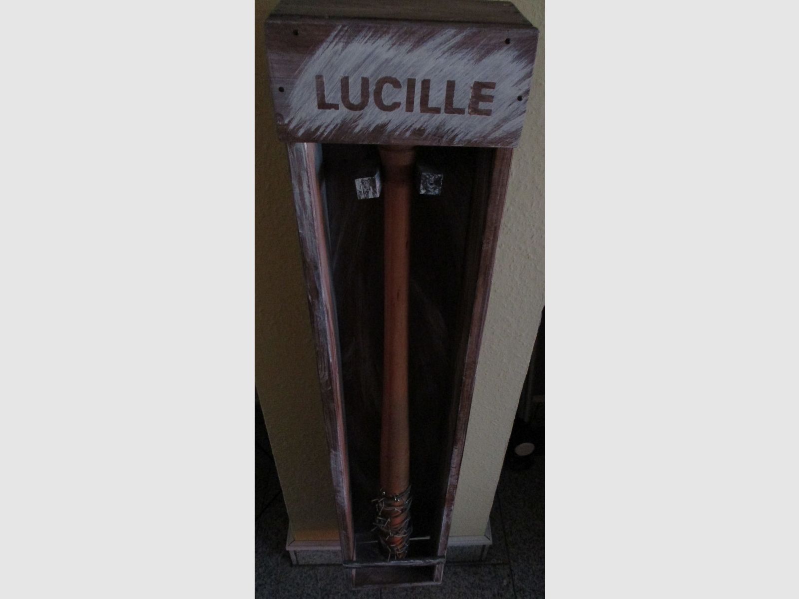 The Walking Dead Negan baseball bat Lucille in wooden box