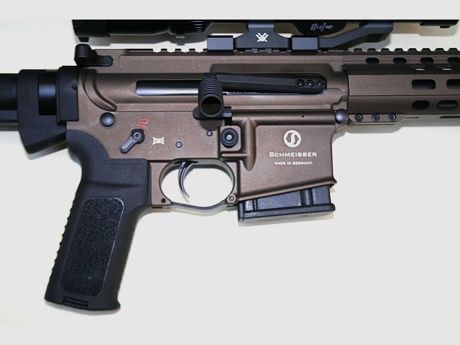 Pack Repetierbüchse SCHMEISSER SP15 Bronze Kal.222 mit teleskopierbarem Schaft + Zielfernrohr VORTEX Venom 1-6×24 + Vortex Montageringe + DAKOTA Carbon Zweibein, Bild 5 von 12