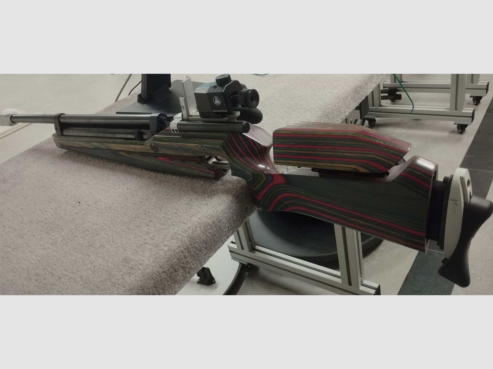 Match Luftgewehr Feinwerkbau 603 Buntschaft Sonderedition rechts 