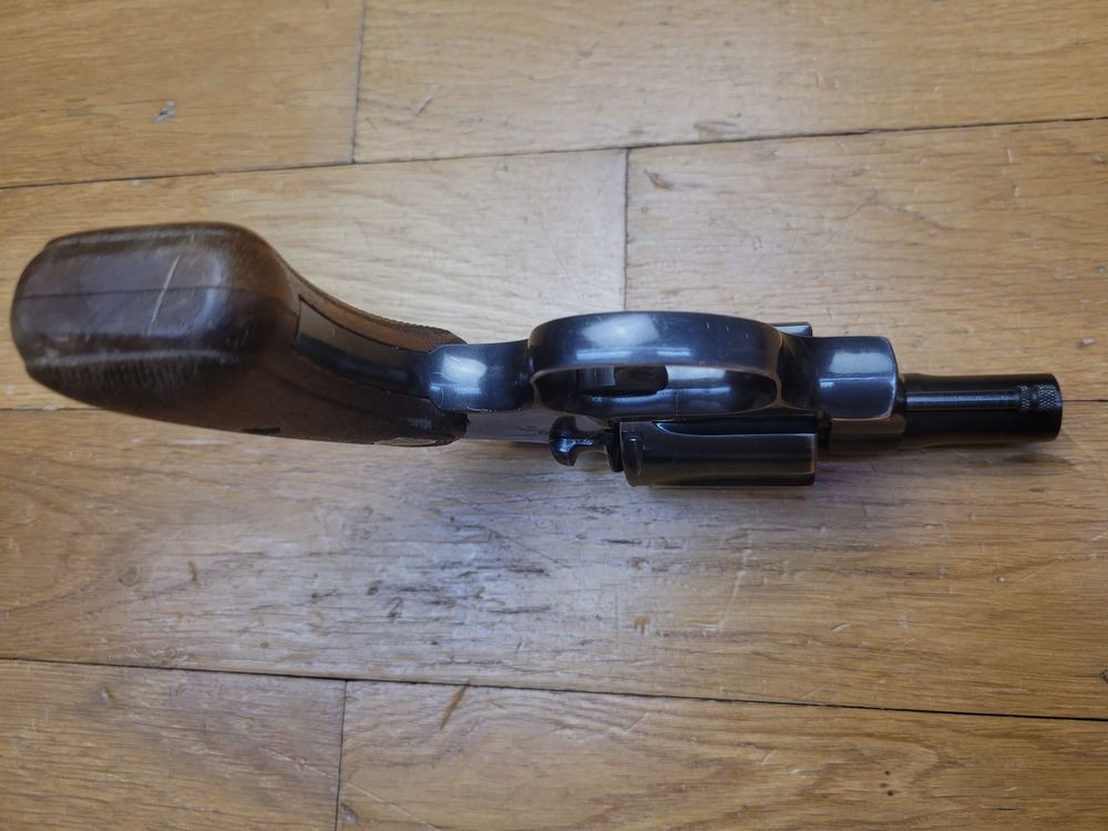 Schöner und seltener Colt Cobra – Subnose in .38 SP – Waffe von 1968 – Aluminiumrahmen – 2 Zoll Lauf mit einwandfreien Zügen – Sehr gute Mechanik und Ästhetik – Ikonische Waffe der Detektive mit großem Schnurrbart und Bodyguards – TBE!, Bild 8 von 19