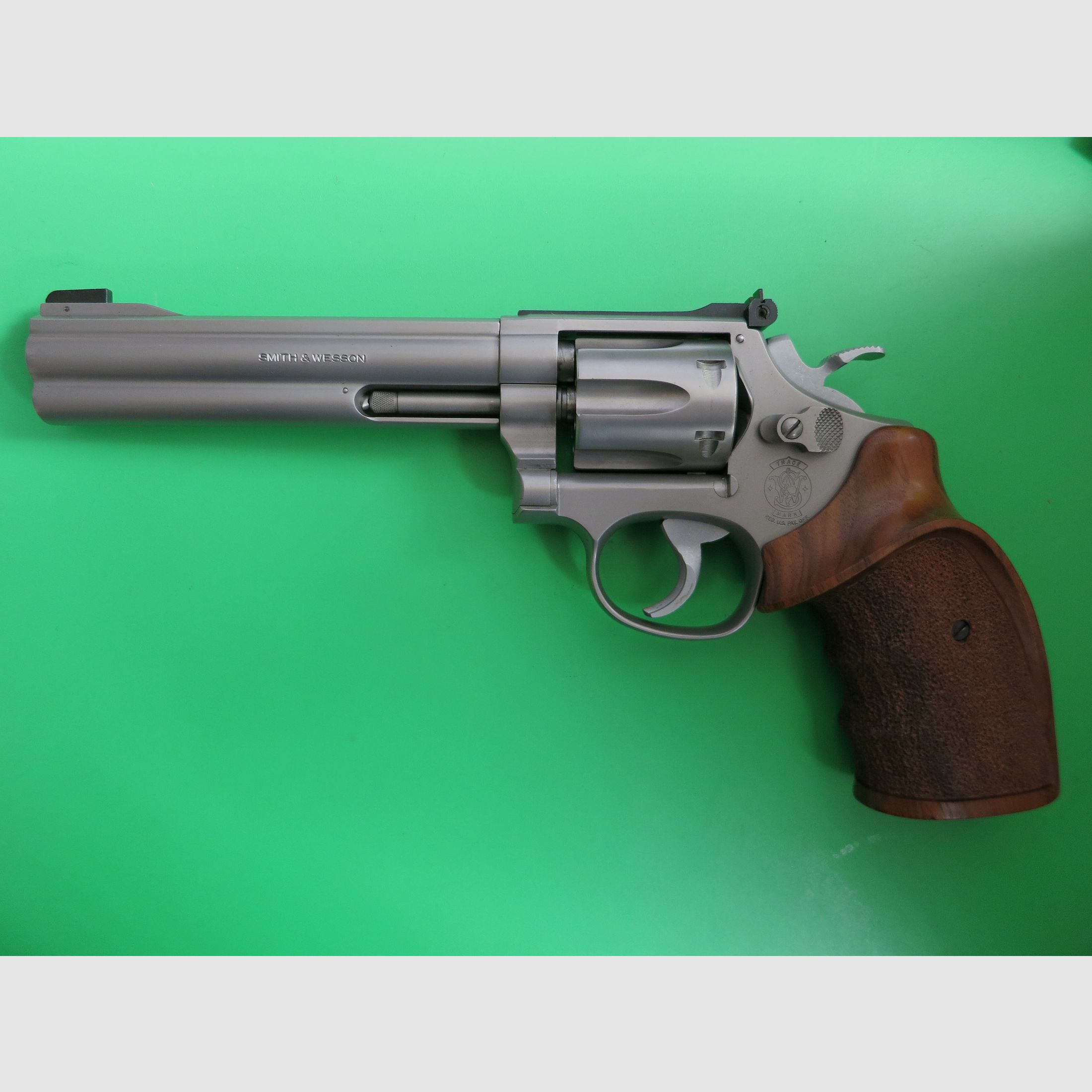 Revolver de sport, revolver de tir Smith & Wesson, modèle 617, 22 Target Champion, .22lr + poignée de sport #85