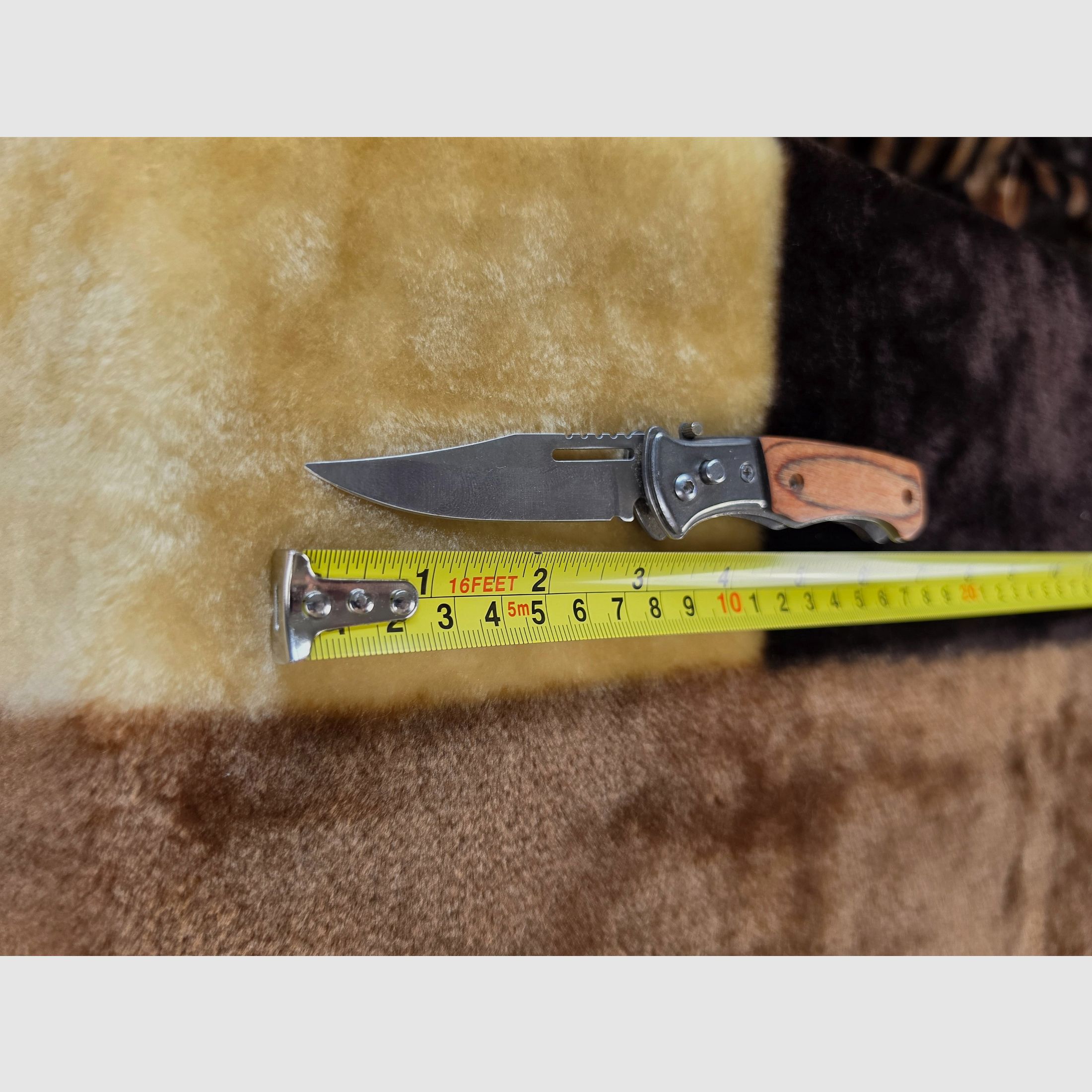 Kompaktes Klappmesser mit Echtholz-Griffschalen & Gürtelclip – EDC Taschenmesser, Bild 2 von 5