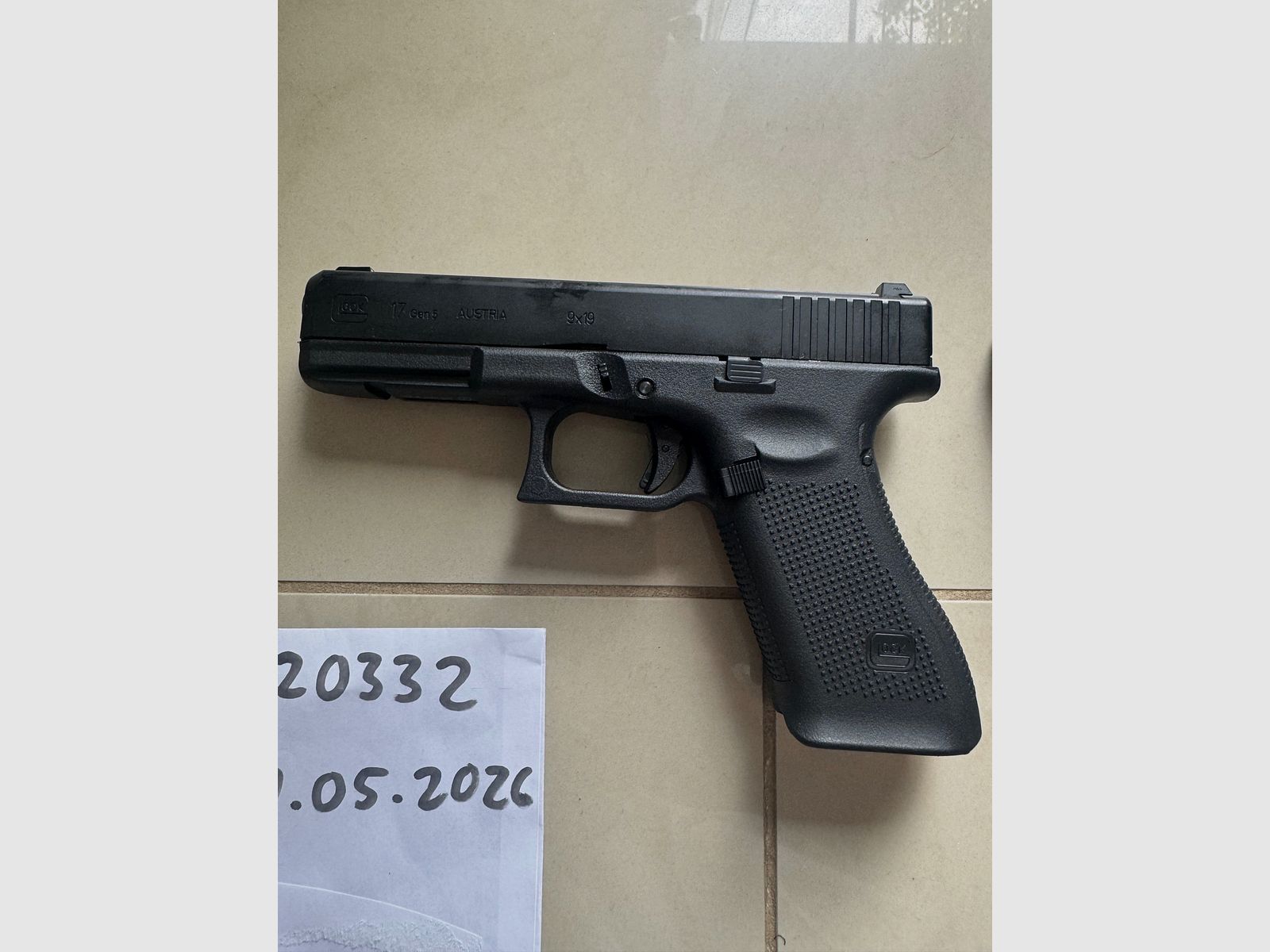 Airsoft Komplettset NEUWERTIG mit Begadi SMR16 und VFC Glock 17 