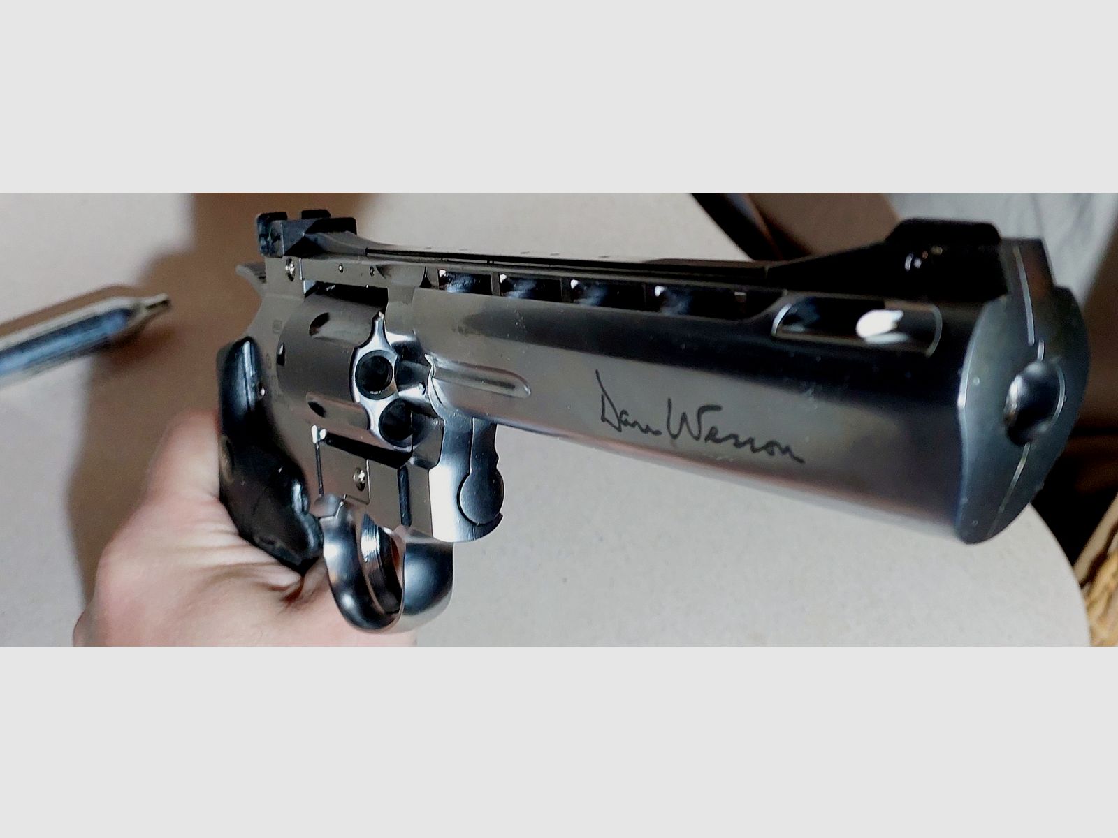 Dan Wesson 6" Revolver 4,5 mm Stahl BB Co2 Silber (P18)