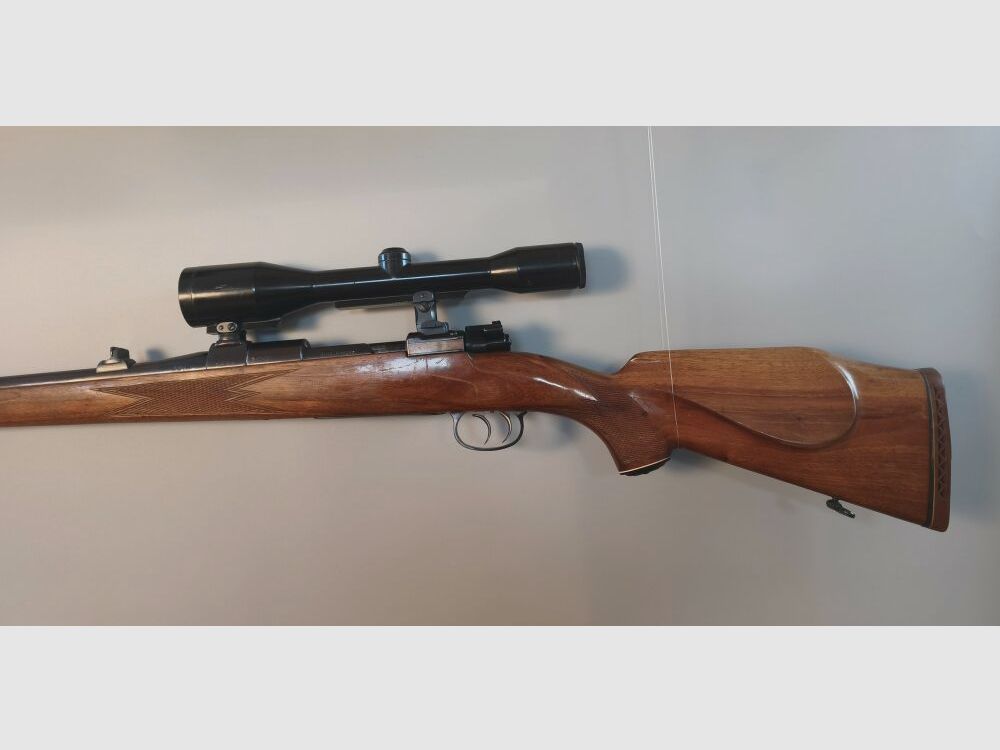 AKAH Merkur 7x64