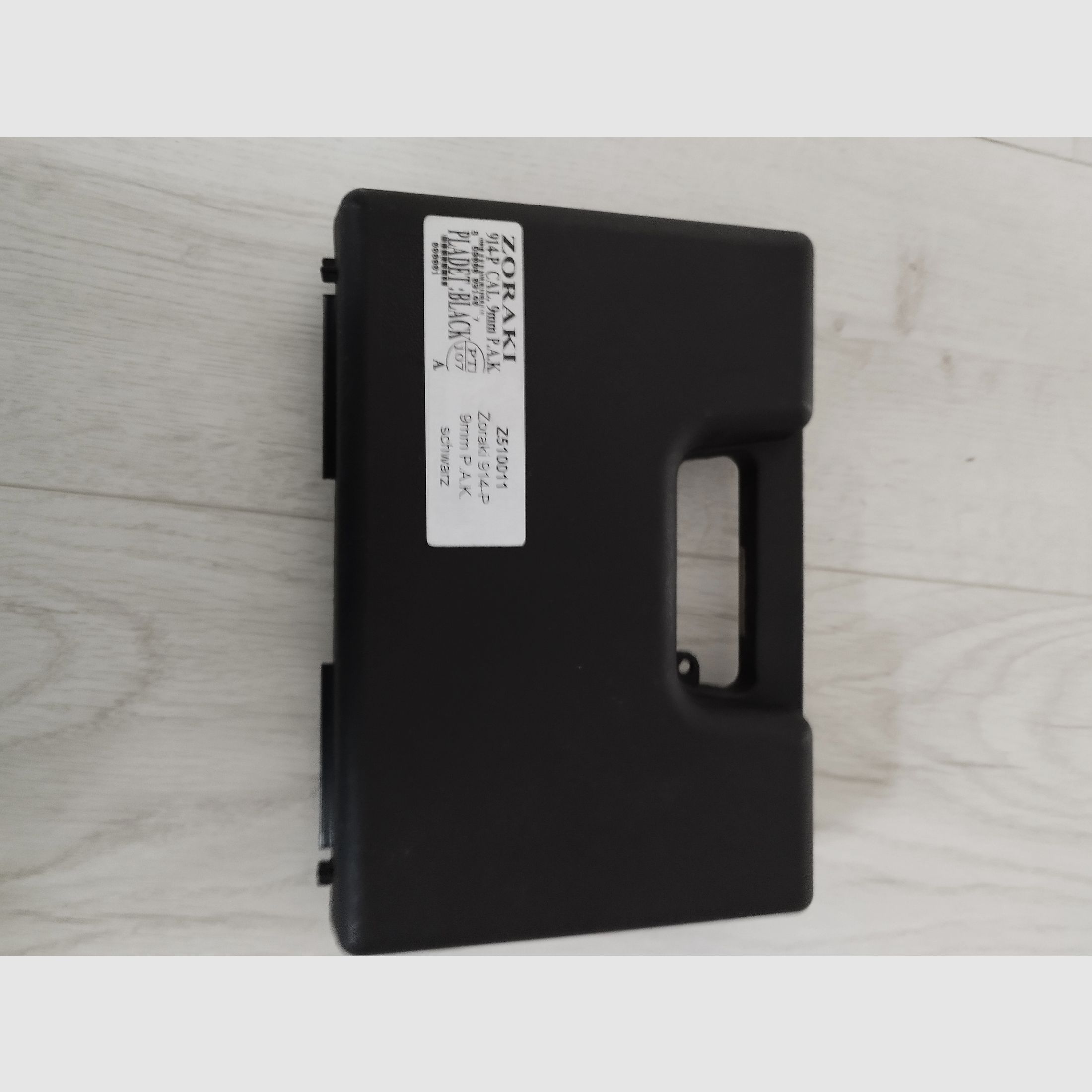 Zoraki 914-P Schreckschusspistole 9mm P.A.K. brüniert PTB mit Box, Anleitung und Becher.