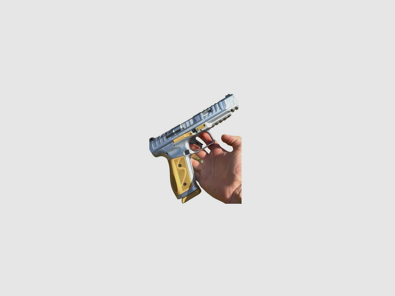 PISTOLE CANIK SFX RIVAL S CHROME KALIBER 9X19 GOLD
