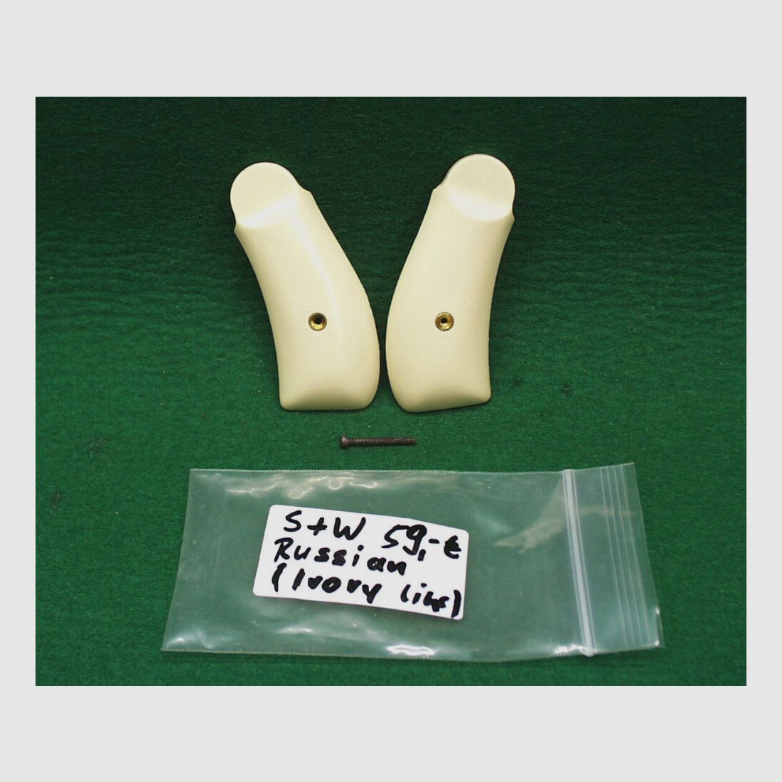 Impugnature Revolver S&W Russo