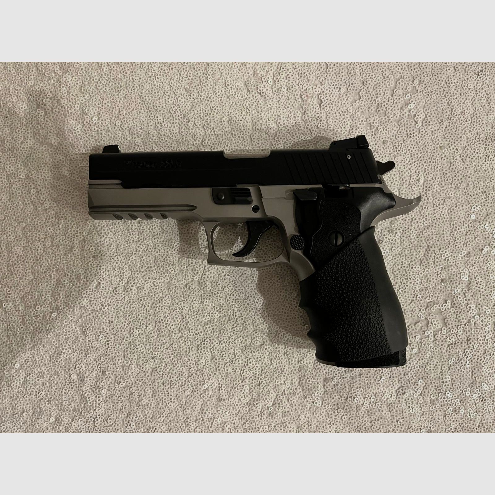 SIG Sauer P226 LDC II – 9 mm – Made in Germany – incl. .22 l.r. conversion system